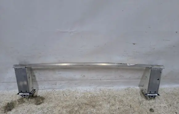 Volvo XC60 Front bumper support beam 
