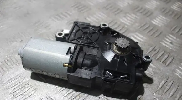 Sunroof motor/actuator
