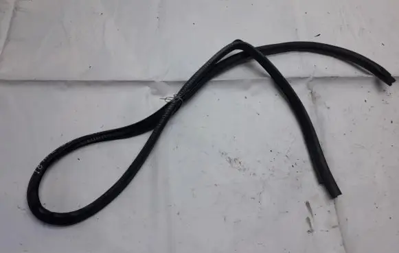 Mitsubishi Lancer Rubber seal rear door 
