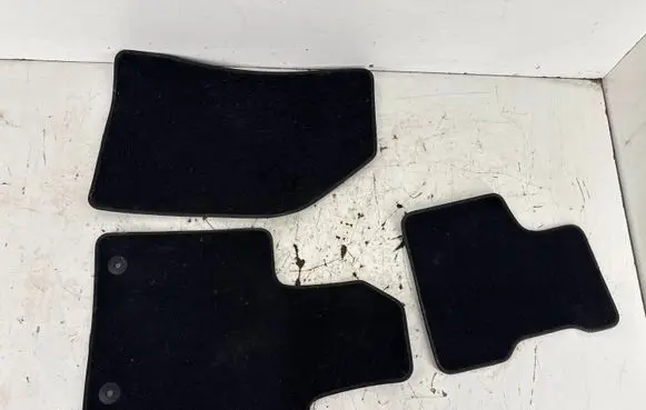 Dodge Hornet Car floor mat set 01581700070 1581700070 7MT51U00AA