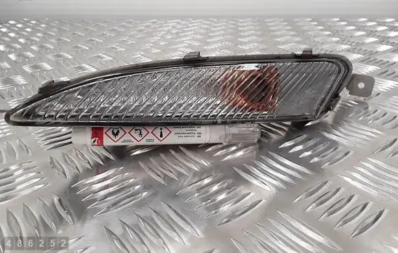 Opel Astra J Front indicator light 13367142