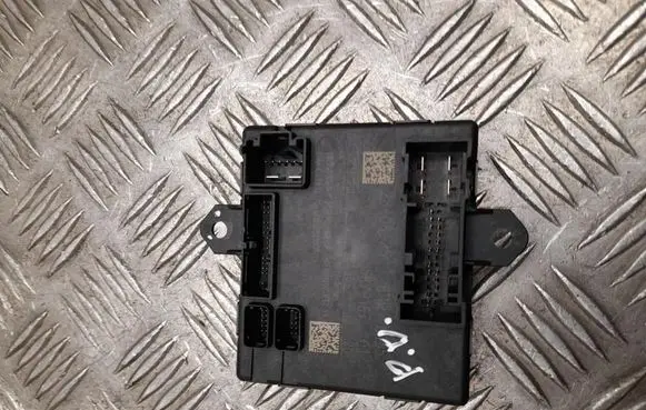 BMW 5 G60 G61 Door control unit/module 5B79167