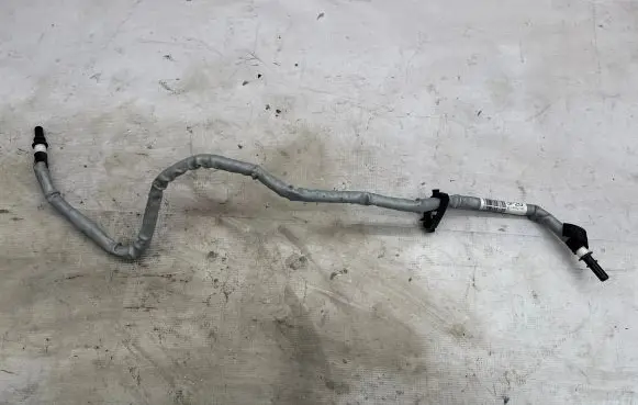 BMW X2 F39 Fuel line pipe 7464627
