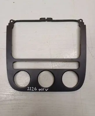 Volkswagen Golf V Radio/GPS head unit trim 1K0858071E