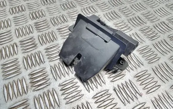 Ford Fiesta Tailgate/trunk/boot lock/catch/latch 8A61A442A66AB