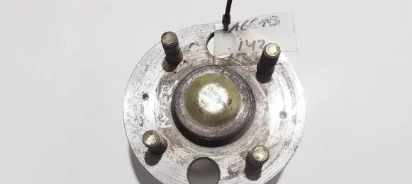 Rover 214 - 216 - 220 Rear wheel hub 