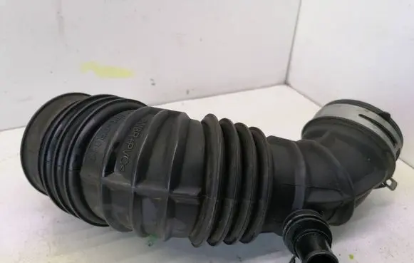 Toyota Corolla Verso AR10 Turbo air intake inlet pipe/hose 178800R010