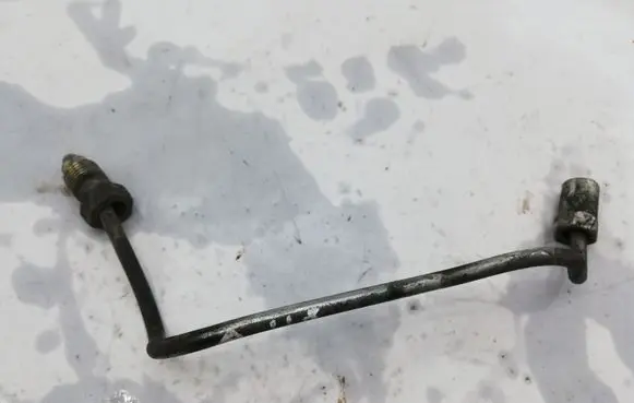 Toyota Avensis T220 Fuel injector supply line/pipe NOCODE