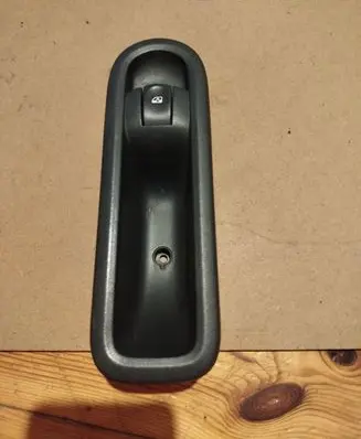 Renault Twingo II Quarter vent window switch 