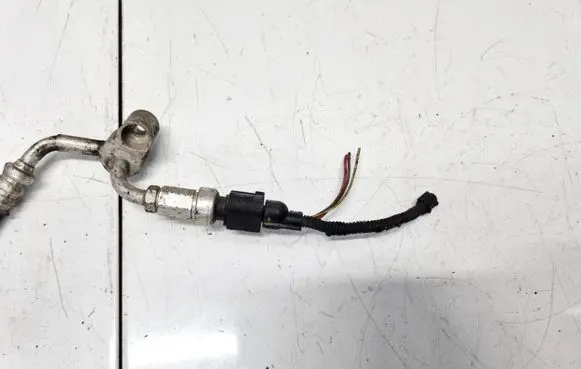 Volkswagen Touareg I Air conditioning (A/C) pressure sensor 1J0959126