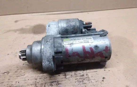 Volkswagen Golf V Starter motor 02T911023S