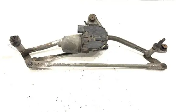 Volkswagen PASSAT B8 Front wiper linkage and motor 3G1955023C