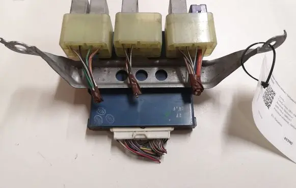Toyota Corolla Verso AR10 Combustion control unit/module 896180F020 MB1238009021