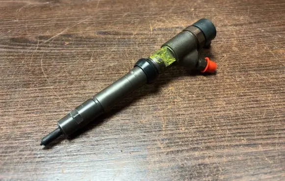 Iveco Daily 3rd gen Fuel injector 0445110273 504088755