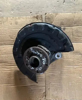 Volkswagen PASSAT CC Front wheel hub 