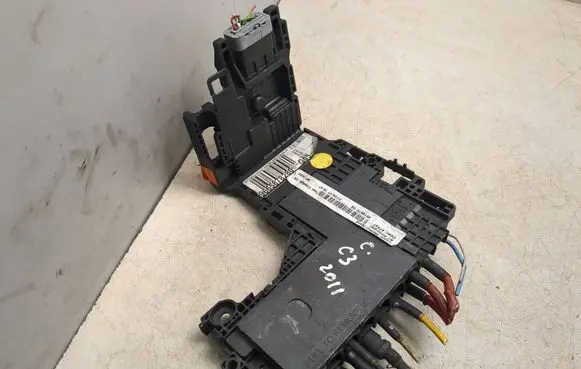 Citroen C3 Fuse module 9665878280 0022661F01