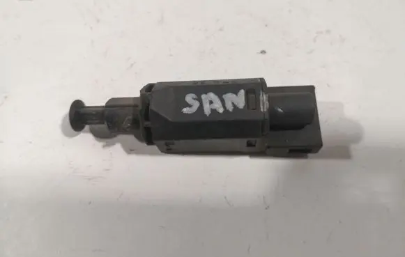 Clutch pedal sensor