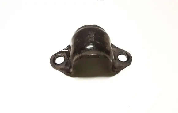 Land Rover Discovery 3 - LR3 Sway bar bush bracket, front 