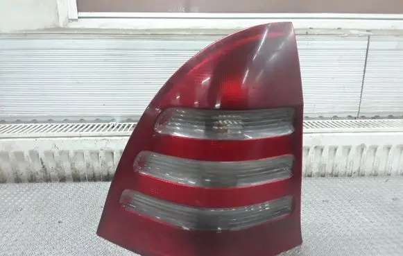 Mercedes-Benz C W203 Rear/tail lights