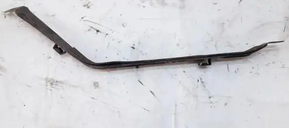 Toyota Avensis T270 Fuel tank mounting bracket 