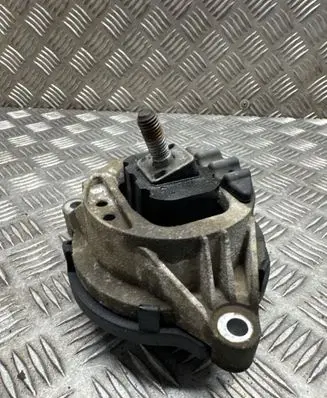 BMW X3 F25 Engine mount bracket 6850481 250611
