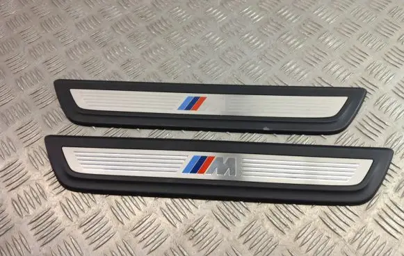 BMW X3 F25 Side skirt front trim 8060406