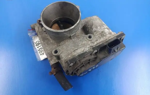 Mazda 3 II Throttle body valve L3R413640