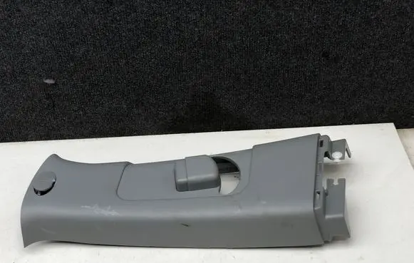 KIA Sorento (B) pillar trim (top) 858312P000