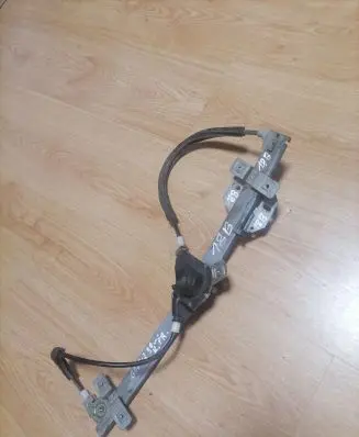 Volkswagen Golf II Front door manual window regulator 191837401B