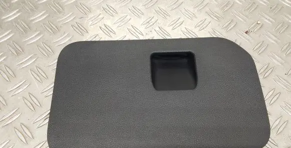 Toyota Yaris XP210 Other trunk/boot trim element 64766K0020