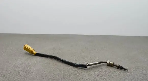 Audi Q7 4M Oil temperature sensor 057906088AK