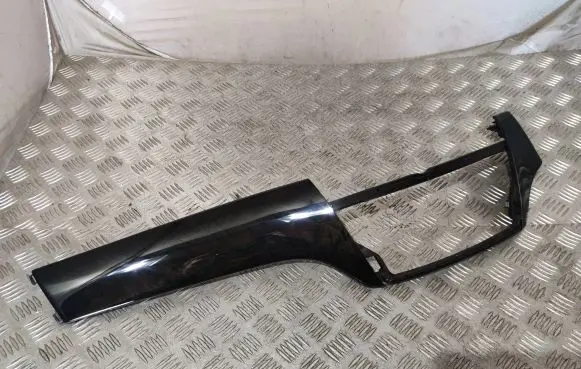 Mercedes-Benz GLE (W166 - C292) Dashboard glove box trim A1666809563 4757400
