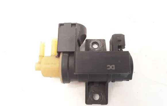 Nissan Qashqai Turbo solenoid valve 8200790180 70181405