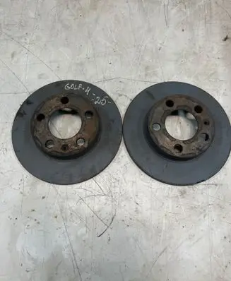 Volkswagen Golf IV Front brake disc