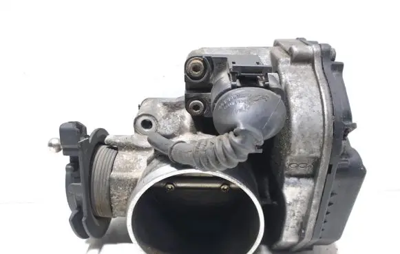 Audi A6 S6 C5 4B Throttle valve 058133063M
