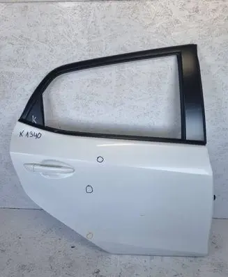 Mazda 2 Rear door