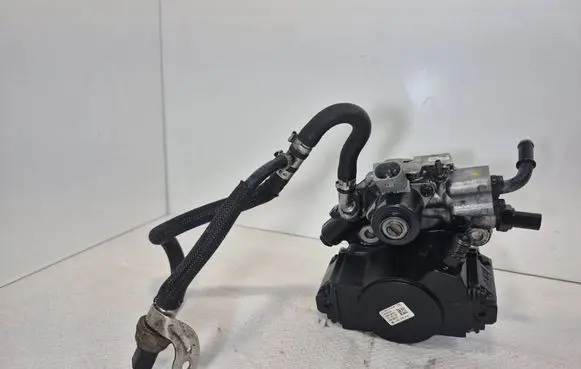 Mercedes-Benz E W212 Fuel injection high pressure pump A6510701201 28297640 0255165EFE