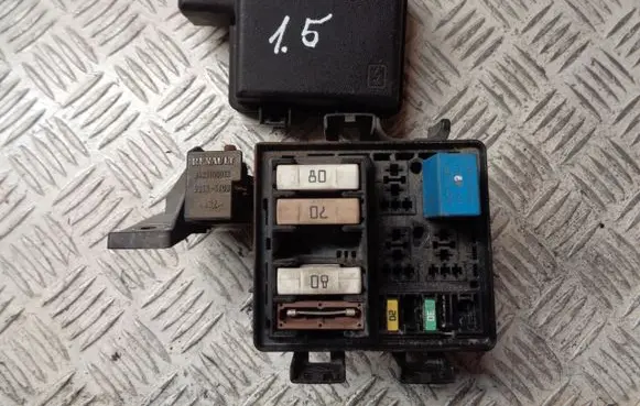 Fuse box set