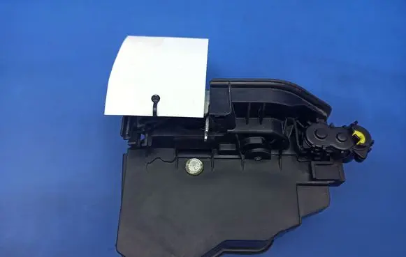 BMW 6 E63 E64 Front door lock 7167066