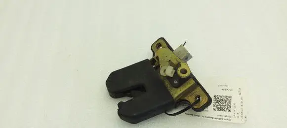 Audi A6 S6 C5 4B Tailgate/trunk/boot lock/catch/latch 4B5827505B