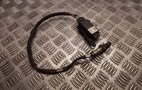 Peugeot 308 Lambda probe sensor 0281006851 0281006852 9816276480