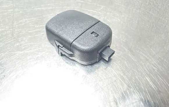 Opel Zafira C Rain sensor 22845143 1071545A 20150311071545A