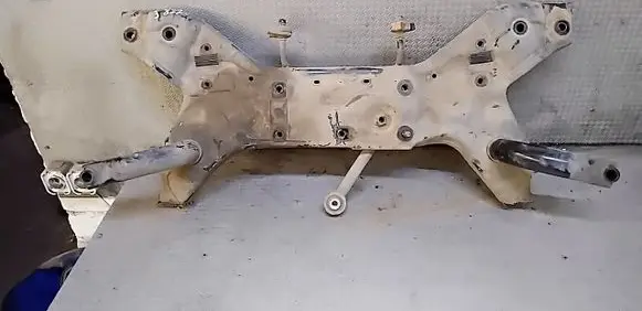Mitsubishi Colt Front subframe
