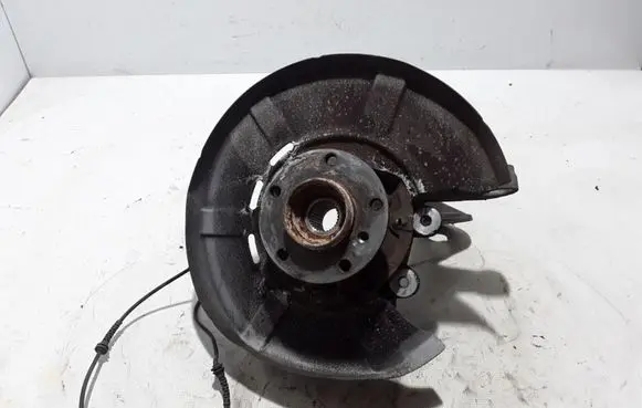 BMW 5 GT F07 Rear wheel hub 6796510
