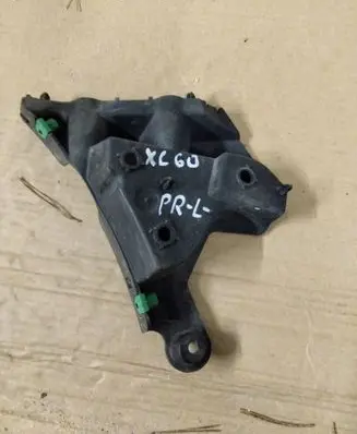 Volvo XC60 Front bumper mounting bracket 31383163