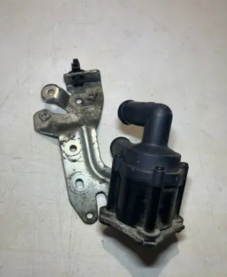 Volvo XC60 Electric auxiliary coolant/water pump 31686005
