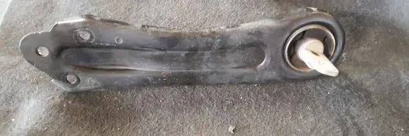 Jeep Cherokee Rear control arm 68199980AD 5915150 044AFKL