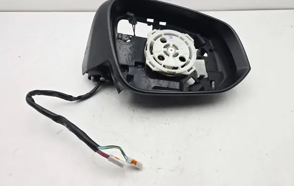 Toyota RAV 4 (XA40) Front door wing mirror part G095
