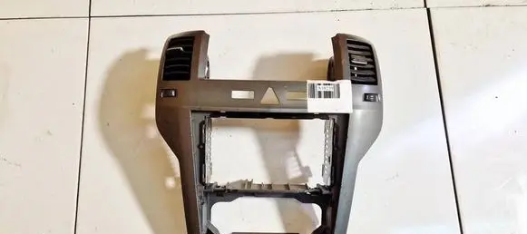 Dash center air vent grill