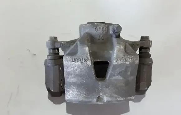Hyundai Tucson TL Front brake caliper 58110D7500